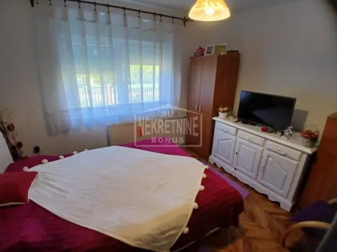 Prodaja, kuća, 80m², Aleksandrovo, Subotica - image 13