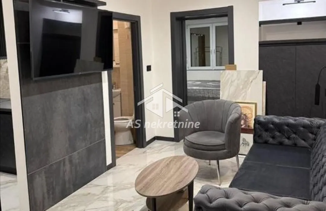 Izdavanje, dvosoban stan, 40m², Cvetkova Pijaca, Zvezdara Sve Podlokacije