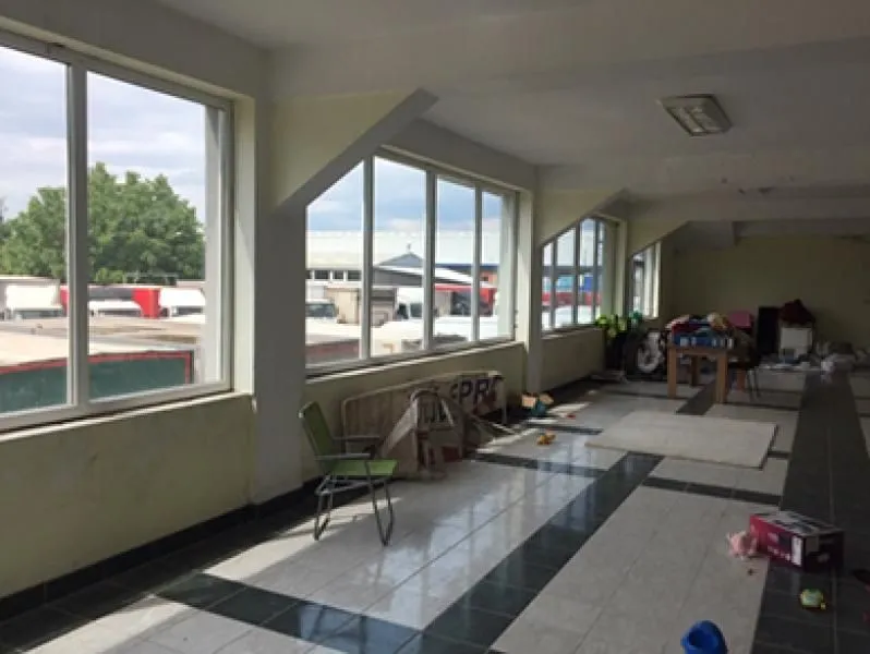Rent, office space, 200m², Batajnica, Beograd
