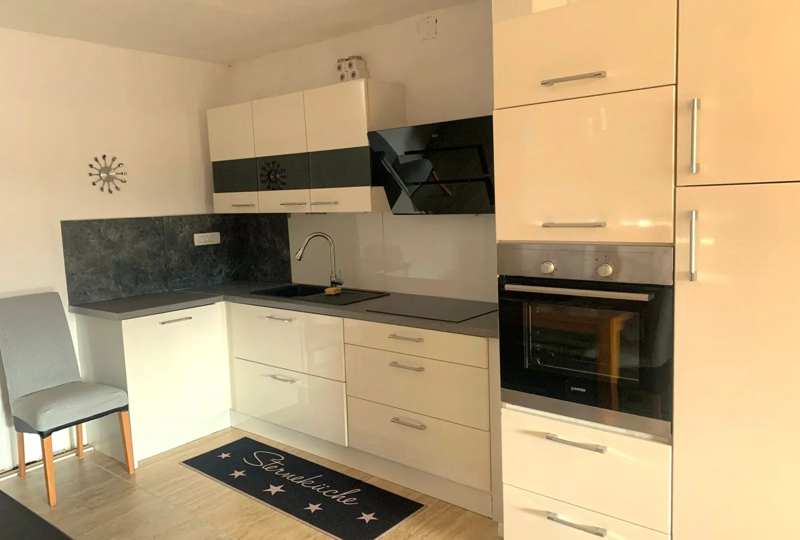 Izdavanje, dvosoban stan, 65m², Bjeliši, Bar