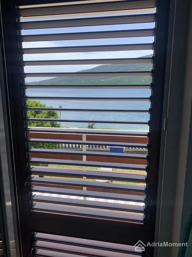 Prodaja, kuća, 156m², Đenovići, Herceg Novi