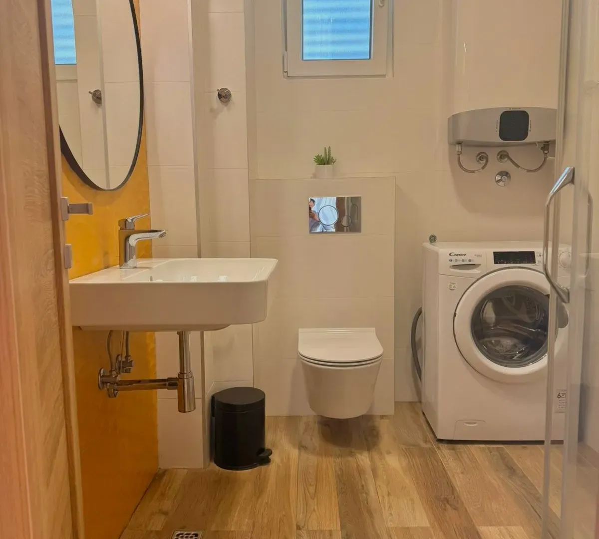 Izdavanje, dvosoban stan, 60m², Mažina, Tivat