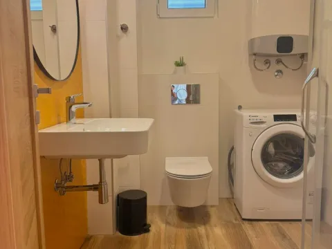 Izdavanje, dvosoban stan, 60m², Mažina, Tivat - image 10