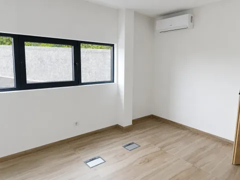 Rent, office space, 300m², Zagorič, Podgorica - image 6