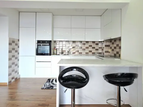 Rent, two bedroom apartment, 69m², Centar, Bar - image 7