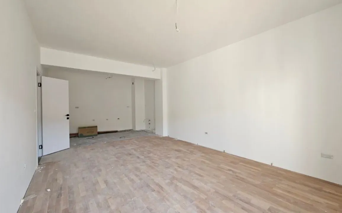 Prodaja, dvosoban stan, 79m², Momišići, Podgorica