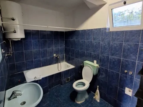 Sale, house, 240m², Zagorič, Podgorica - image 2