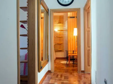 Izdavanje, dvosoban stan, 65m², Centar, Podgorica - image 3