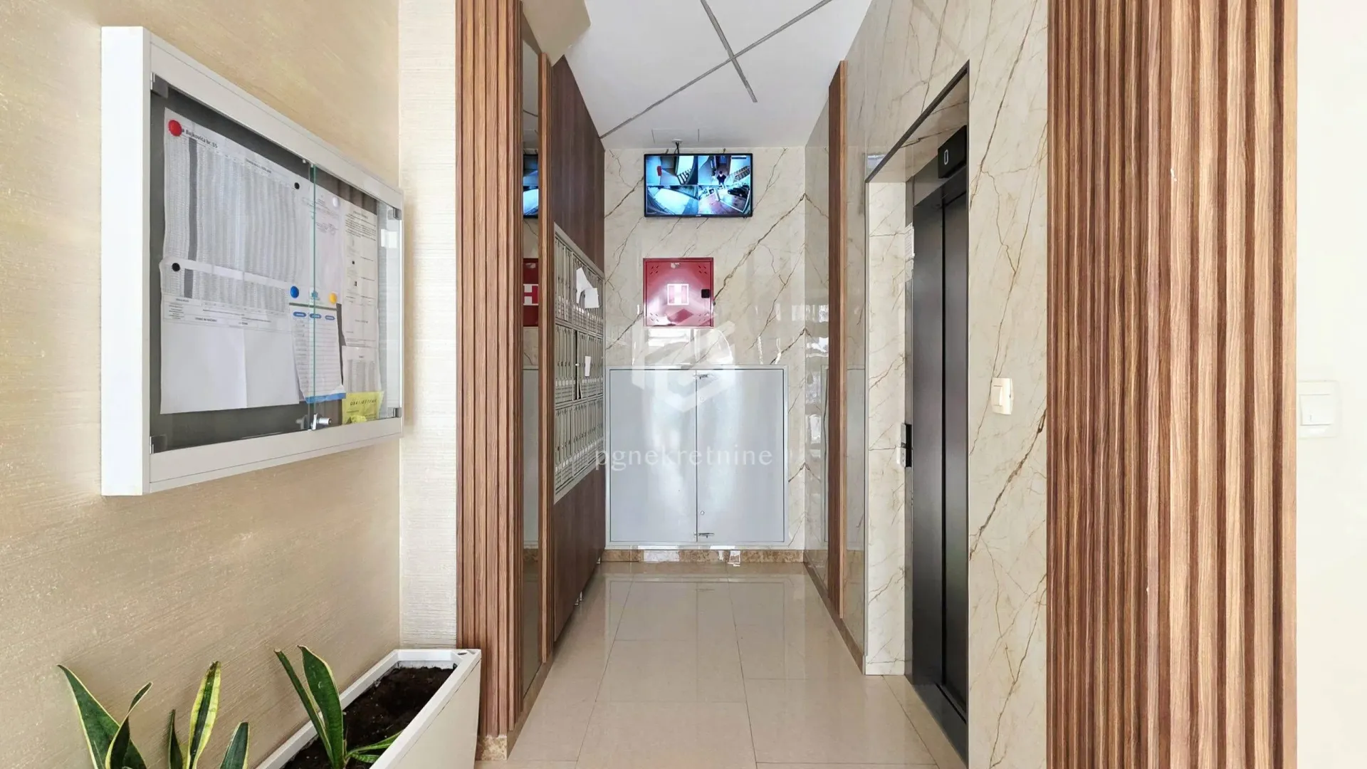 Izdavanje, jednosoban stan, 46m², City Kvart, Podgorica