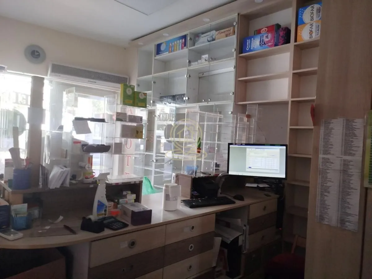 Rent, office space, 36m², Medijana, Niš