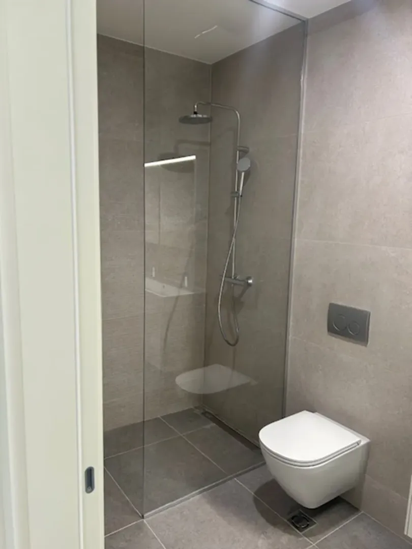 Izdavanje, četvorosoban stan, 120m², Novi Beograd Blok 64, Novi Beograd Sve Podlokacije