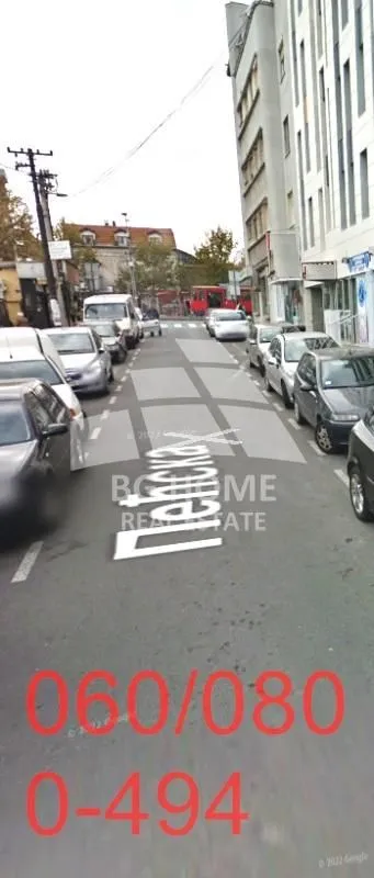 Prodaja, poslovni prostor, 52m², Đeram Pijaca, Beograd