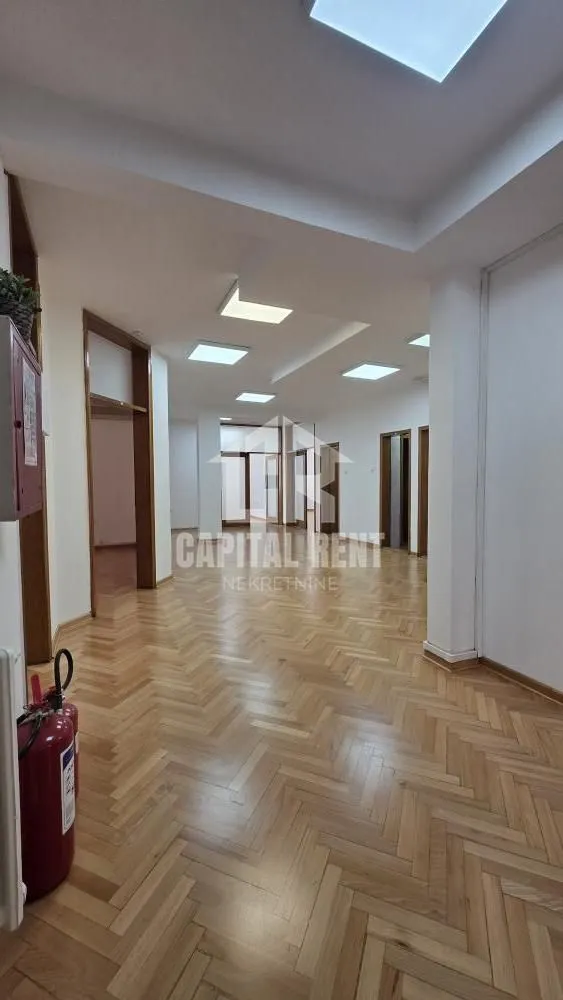 Rent, office space, 182m², Stari Grad, Beograd