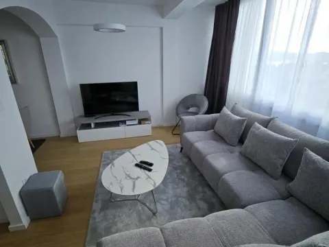 Rent, one bedroom apartment, 56m², Kalimanj, Tivat - image 11
