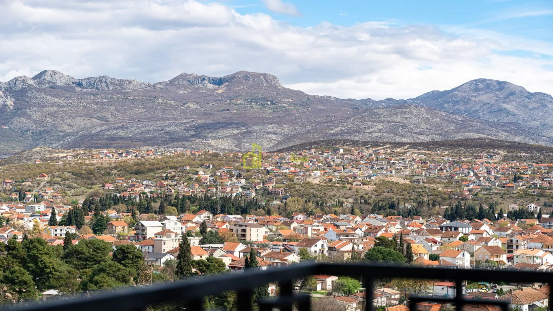 Prodaja, trosoban stan, 122m², Gorica C, Podgorica