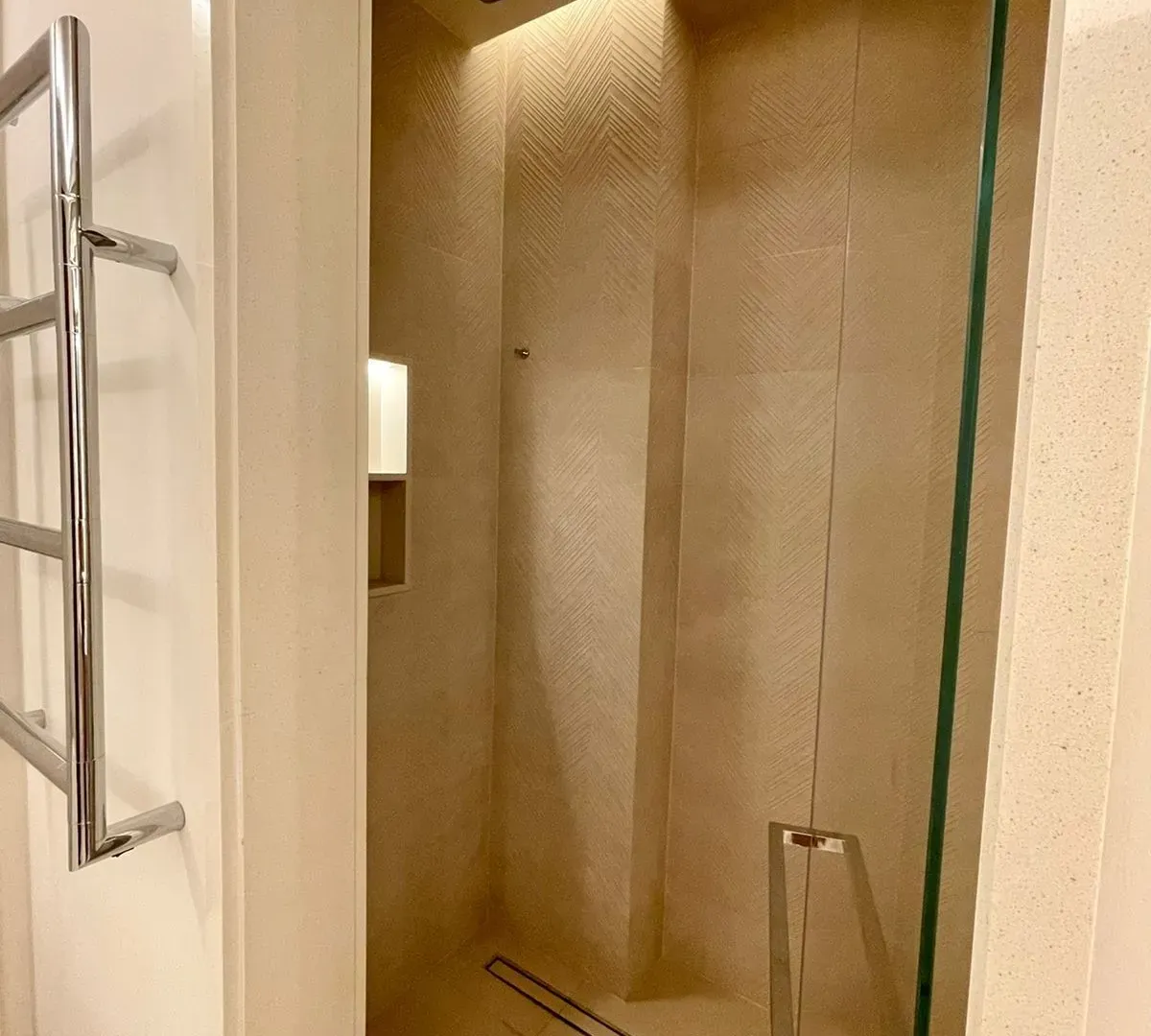 Rent, two bedroom apartment, 146m², Tivat, Crna Gora