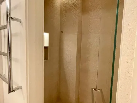 Izdavanje, dvosoban stan, 146m², Tivat, Crna Gora - image 13