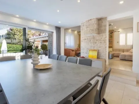 Prodaja, kuća, 240m², Stoliv, Kotor - image 6