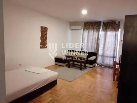 Rent, one bedroom apartment, 45m², Đeram Pijaca, Beograd - image 2