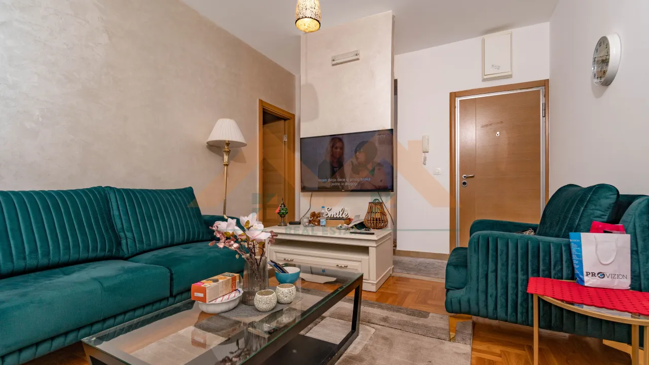 Prodaja, dvosoban stan, 47m², Ljubović, Podgorica