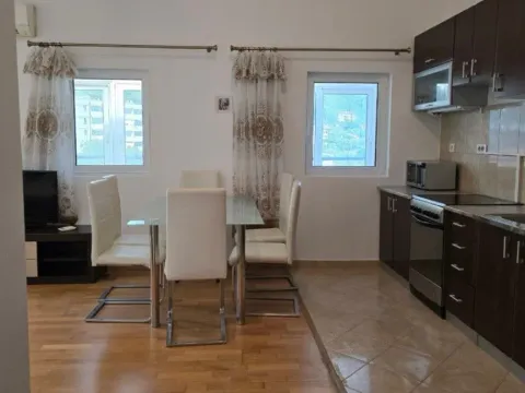 Prodaja, dvosoban stan, 74m², Petrovac, Budva