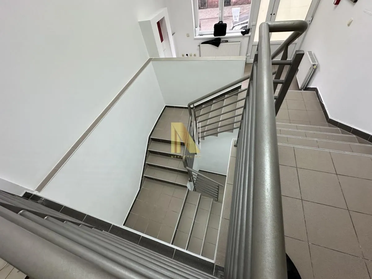 Rent, office space, 237m², Centar, Novi Sad