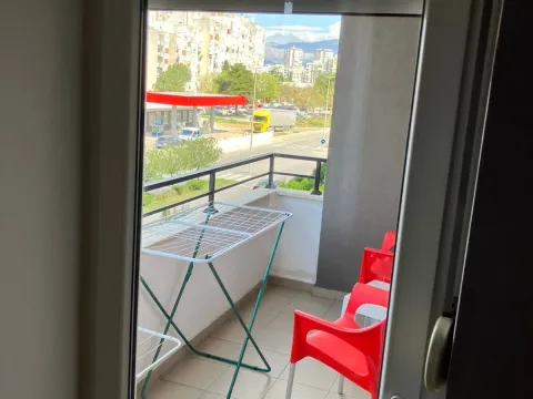 Rent, one bedroom apartment, 50m², Tuški Put, Podgorica - image 5