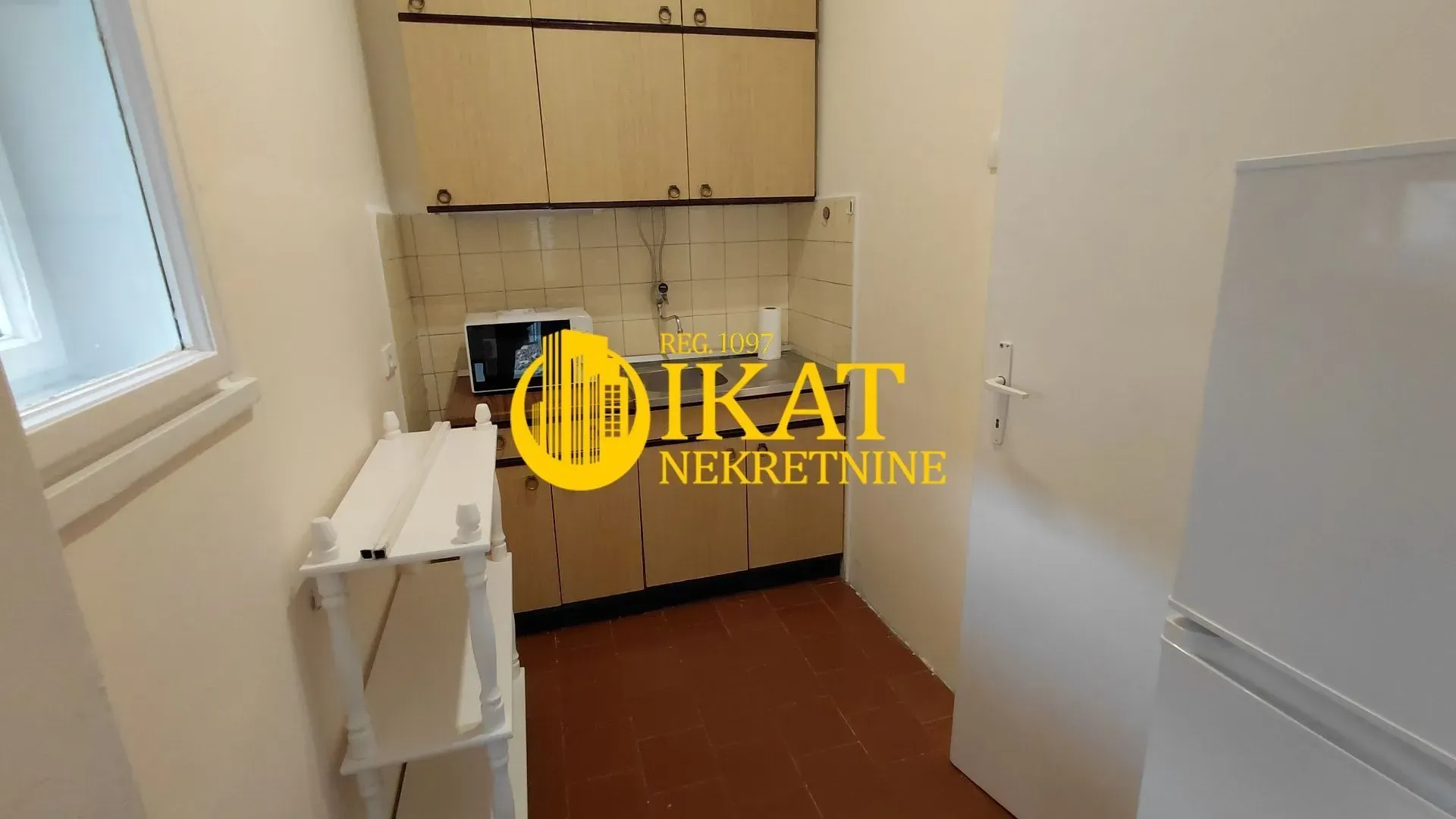 Rent, office space, 110m², Crveni Krst, Beograd
