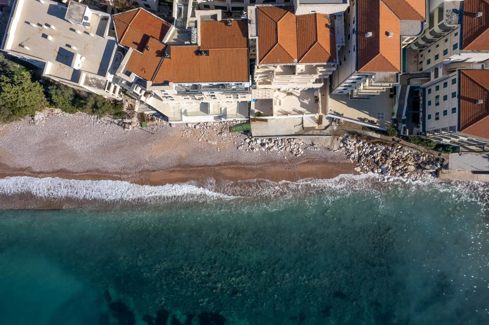Sale, three bedroom apartment, 222m², Sveti Stefan, Budva