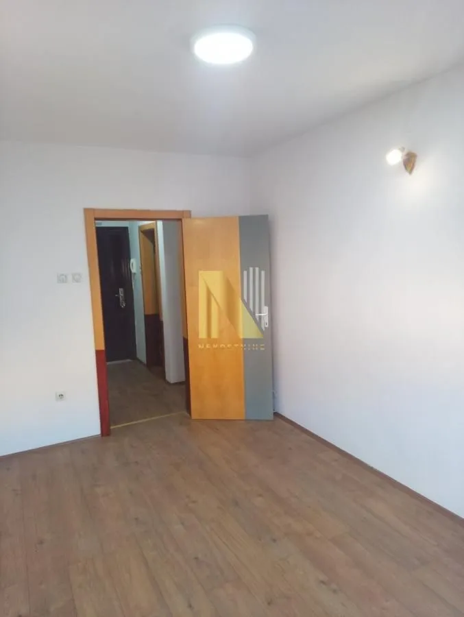 Prodaja, dvosoban stan, 43m², Nova Detelinara, Novi Sad Sve Podlokacije
