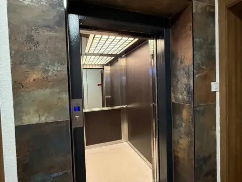 Prodaja, trosoban stan, 59m², Bulevar patrijarha Pavla, Novi Sad Sve Podlokacije - image 44