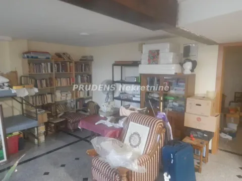 Prodaja, kuća, 190m², Surčin, Beograd - image 4