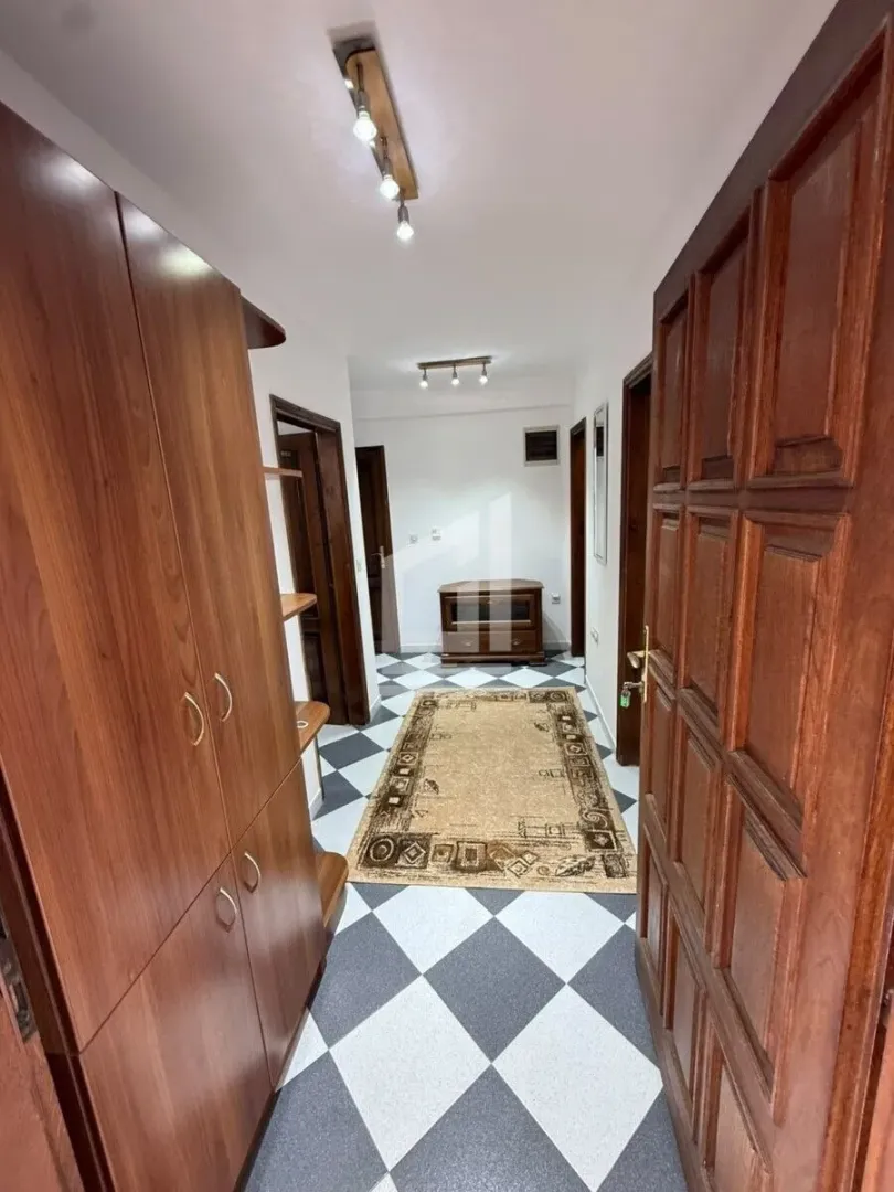 Izdavanje, jednosoban stan, 60m², Momišići, Podgorica