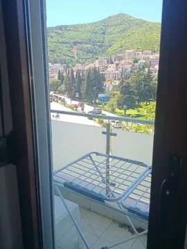 Izdavanje, dvosoban stan, 60m², Budva, Crna Gora - image 10