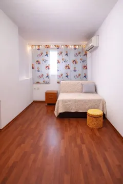 Prodaja, trosoban stan, 66m², Centar, Podgorica - image 13