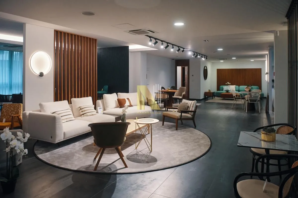 Izdavanje, poslovni prostor, 443m², Bulevar Evrope, Novi Sad Sve Podlokacije