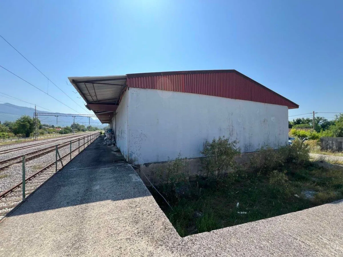 Rent, office space, 1500m², Spuž, Danilovgrad