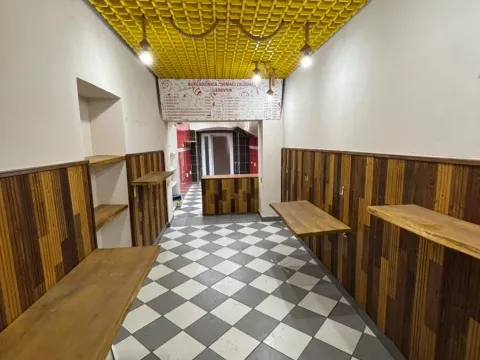 Izdavanje, poslovni prostor, 39m², Centar, Podgorica - image 1