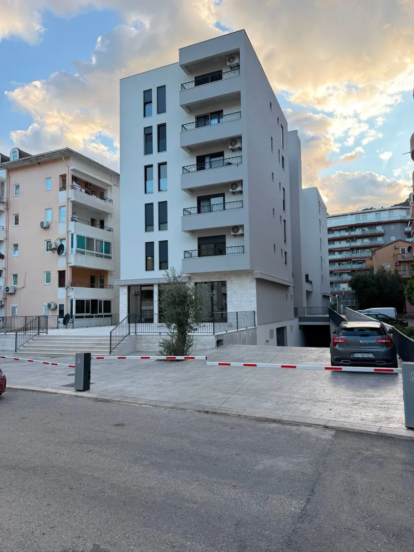 Sale, one bedroom apartment, 42m², Centar, Budva