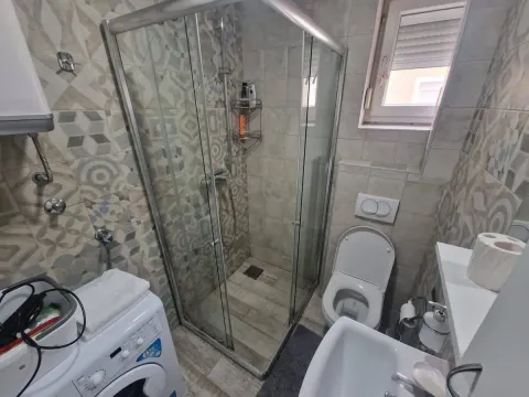 Rent, two bedroom apartment, 75m², Centar, Tivat - image 8