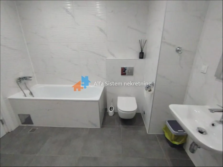 Izdavanje, trosoban stan, 88m², Trošarina, Voždovac Sve Podlokacije