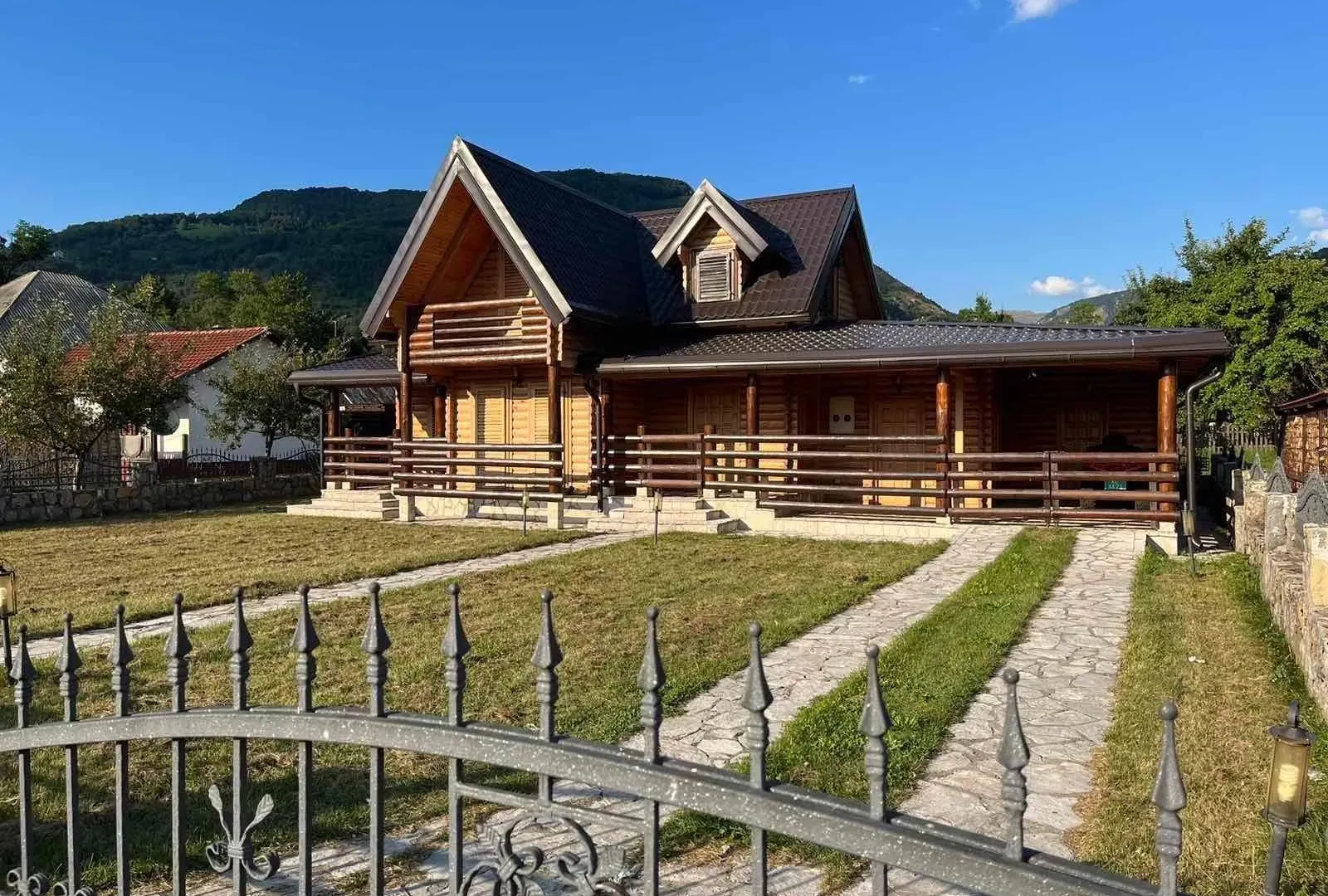 Sale, house, 180m², Kolašin, Crna Gora