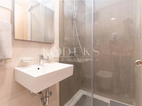 Izdavanje, dvosoban stan, 69m², Master Kvart, Podgorica - image 12