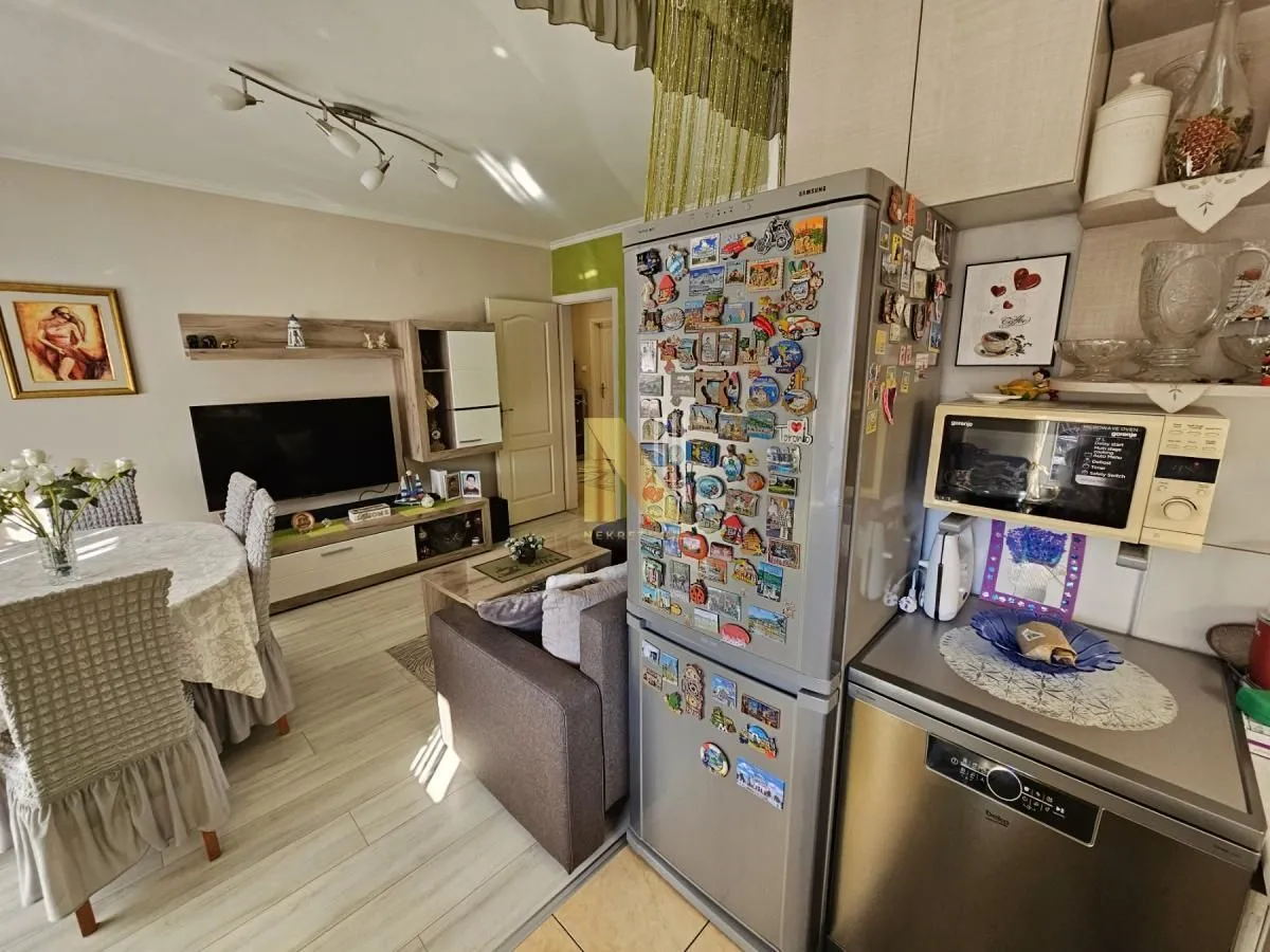 Prodaja, trosoban stan, 68m², Nova Detelinara, Novi Sad Sve Podlokacije