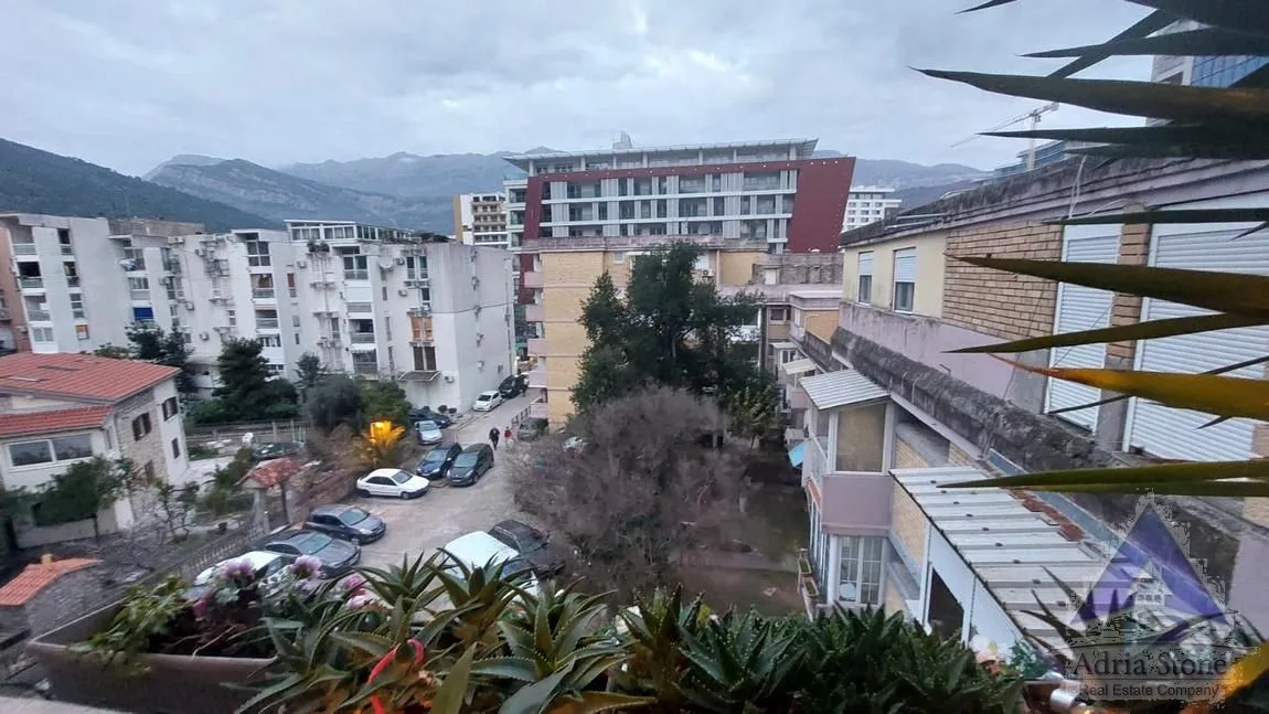 Prodaja, dvosoban stan, 89m², Centar, Budva