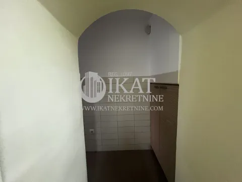 Izdavanje, poslovni prostor, 82m², Stari Grad, Beograd - image 16