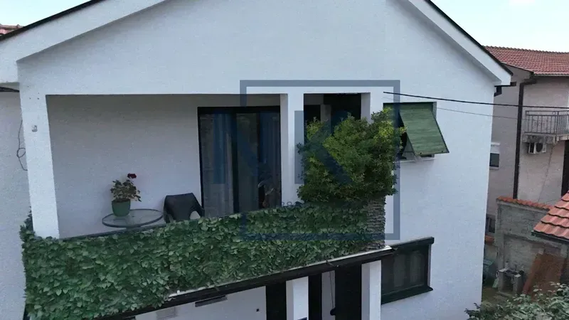 Prodaja, kuća, 136m², 1 maj, Podgorica