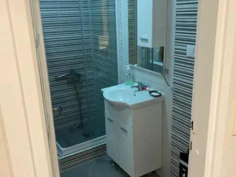 Rent, one bedroom apartment, 45m², Velji Vinogradi, Budva - image 4