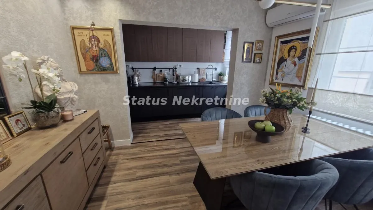 Prodaja, kuća, 285m², Sremski Karlovci, Novi Sad