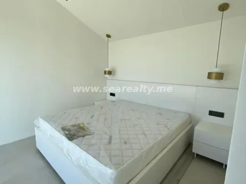 Sale, house, 273m², Tivat, Crna Gora - image 16